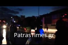 ΑΠΙΣΤΕΥΤΟΣ ο τύπος! Δείτε πώς μετατρέπει τα τραπουλόχαρτα σε... φονικό όπλο!