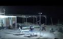 ΑΓΡΙΟ ΞΥΛΟ σε καταυλισμό της Σούδας με ξύλα, σιδηρολοστούς και πέτρες! ΣΚΛΗΡΕΣ ΕΙΚΟΝΕΣ