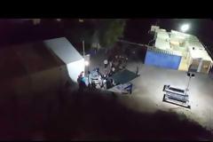 ΑΓΡΙΟ ΞΥΛΟ σε καταυλισμό της Σούδας με ξύλα, σιδηρολοστούς και πέτρες! ΣΚΛΗΡΕΣ ΕΙΚΟΝΕΣ