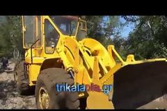Άρχισαν οι εργασίες αποκατάστασης σπασμένων αναχωμάτων από την καταστροφική πλημμύρα του Πηνειού [video]