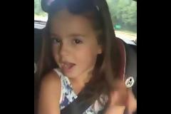 ΈΧΕΙ ΡΙΞΕΙ το Instagram και όχι άδικα! ΑΥΤΟ το κοριτσάκι θα σας ΤΡΕΛΑΝΕΙ!