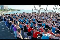 Εκατοντάδες μπαλαρίνες σπάνε παγκόσμιο ρεκόρ στη Θεσσαλονίκη! [video]