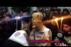 9236 - Η Τιμία Ζώνη της Παναγίας στην Πάτρα: Ευλάβεια και συγκίνηση χιλιάδων πιστών στο προσκύνημα του ιερού κειμηλίου στην Πάτρα (φωτογραφίες και βίντεο)