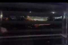 ΧΑΜΟΣ στο Καυτανζόγλειο: Μολότοφ, πέτρες και δακρυγόνα [video]