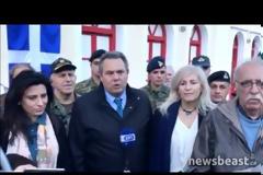 Το δώρο που έλαβε ο Πάνος Καμμένος στο Καστελόριζο (Βίντεο - Φωτό)