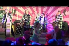 Phil Haley & His Comments: Tα πάντα άρχισαν με τον Bill Haley, αυτός ήταν ο πρώτος «Rock and Roller»