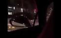 Kαρφώνει την Aventador SV σε αυτοκίνητα σταματημένα στο φανάρι [video]