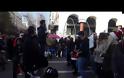 Θεσσαλονίκη: Όλη η πόλη μια γιορτή - Κάλαντα και παιδικές φωνές