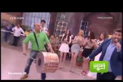 ΔΕΝ ΘΑ ΠΙΣΤΕΥΕΤΕ στα μάτια σας! Αγνώριστος μέσα σε 1,5 χρόνο ο τραγουδιστής... Έχασε 43 κιλά!