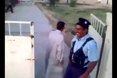 Ένας... αλλιώτικος security από το Ιράκ [Video]