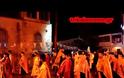 Το έκανε το Θαύμα ο Άγιος Στέφανος - Η Λιτάνευση του Ιερού Λειψάνου και της Ιεράς Εικόνος στα Τρίκαλα με δυνατή βροχή που σταμάτησε απότομα...