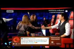Απίστευτο! Έσπρωξε τον Μαραβέγια η Παπαρίζου στη σκηνή του Voice! Τι συνέβη;