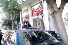 Πάτρα: Αυτοκίνητο μπούκαρε σε κατάστημα μετά από τροχαίο [video - photos]