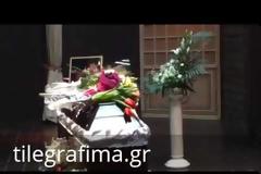 Λουκιανός Κηλαηδόνης: Το ύστατο χαίρε με τραγούδια του - Βίντεο ντοκουμέντο
