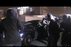 Παρί: Άγριο κράξιμο μετά την ταπείνωση – Τραυμάτισε οπαδό ο Μότα!