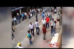 Έπεσε το ξύλο της αρκούδας για ένα... λάθος [video]