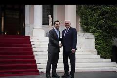ΑΛ. ΤΣΙΠΡΑΣ: ΗΡΘΕ Η ΣΤΙΓΜΗ ΝΑ ΑΝΤΙΚΑΤΑΣΤΑΘΕΙ ΤΟ ΑΙΣΘΗΜΑ ΤΟΥ ΠΟΝΟΥ ΜΕ ΤΗΝ ΕΛΠΙΔΑ