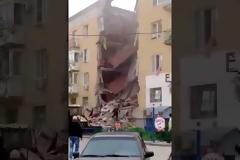 Έκρηξη σε πολυκατοικία στη Ρωσία [video]