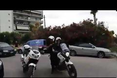Πάτρα: Τον συνέλαβαν την ώρα που έσπαζε αυτοκίνητο - Τράπηκαν σε φυγή οι συνεργοί του-Καταδίωξη από αστυνομικούς