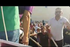 Κοζάνη: Άγρια επεισόδια παρουσία Τσίπρα  Ξύλο αστυνομικών - συγκεντρωμένων και φέρετρα [video]