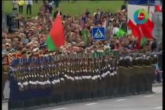 Η πιο εντυπωσιακή παρέλαση που έχει γίνει ποτέ - Οι στρατιώτες έγιναν ντόμινο! [video]