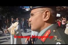 Ο Στρατηγός Ζερβάκης ψάλει τον Εθνικό Ύμνο δίπλα στον Πατριάρχη του Γένους