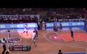 Απίστευτο ξύλο σε αγώνα μπάσκετ [video]