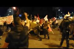 «Ξύλο» και χημικά πριν την ομιλία Τσίπρα στη Θεσσαλονίκη- Ένας τραυματίας (ΕΙΚΟΝΕΣ- ΒΙΝΤΕΟ)