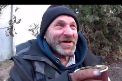 Πως αυτός ο άστεγος έγινε ευτυχισμένος; [video]