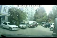 Αποτυχημένα παρκαρίσματα... θα πάθετε πλάκα! [video]