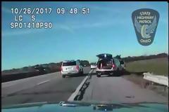 Περιπολικά καταδιώκουν... 10χρονο οδηγό που έτρεχε με 160 χλμ/ώρα [video]