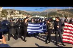 Ενώ στην Ελλάδα ασχολούμαστε με τον Τζέισον Αντιγόνη κι ένα σωρό βλακείες, στη Χειμάρα γίνεται έγκλημα εις βάρος Ελλήνων [Βίντεο]