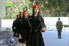 Στα άδυτα του στρατοπέδου της Προεδρικής Φρουράς - Όλα όσα δεν ξέρατε για τους Εύζωνες [photos + video]