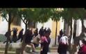 Βίντεο: Ξυλοκόπησαν τον δολοφόνο της Δώρας - Το ξέσπασμα του αδερφού και της μάνας στα δικαστήρια