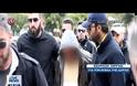 Καρε καρέ η έκρηξη οργής και το άγριο ξυλοκόπημα κατά του φονιά της Δώρας στην Ευελπίδων-Αστυνομικοί τον γλίτωσαν από το λιντσάρισμα .. [Βίντεο]