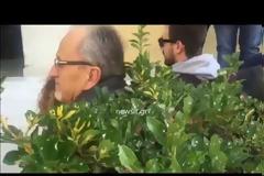 Νέος χαμός στην Ευελπίδων: Επιτέθηκαν ξανά στον δολοφόνο της Δώρας - Τον κάρφωσε με στυλό η μητέρα - «Αλήτη, δεν θα ζήσεις» (ΦΩΤΟ & ΒΙΝΤΕΟ)