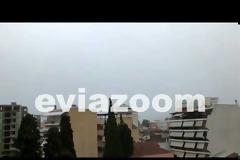 «Άνοιξαν» οι ουρανοί στη Χαλκίδα - Σφοδρή κακοκαιρία με αστραπές και κεραυνούς (ΦΩΤΟ & ΒΙΝΤΕΟ)