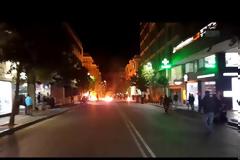 Επίθεση με μολότοφ στο δικαστικό μέγαρο της Πάτρας (ΒΙΝΤΕΟ)