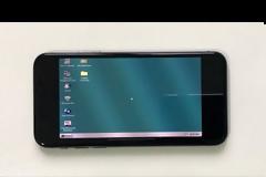 Παρακολουθήστε το iPhone X να εκτελεί τα Windows 95 