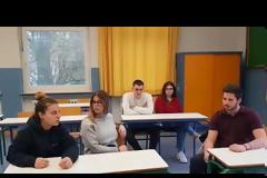 Συγκλονίζει το βίντεο των Ελλήνων μαθητών στη Γερμανία: Κλείνουν τα σχολεία μας