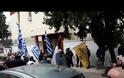 Στο στρατοδικείο οι στρατιωτικοί που αρνήθηκαν να υπηρετήσουν μετανάστες- Πλήθος κόσμου στο πλευρό τους: «Ελλάς Ελλάς ή ταν ή επί τας» [Βίντεο]