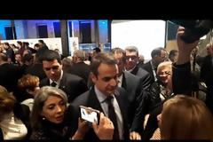 Απολυμένος σχολικός φύλακας σε Μητσοτάκη: «Με έβγαλες στην ανεργία προσωπικά, γιατί να ψηφίσω Κυριάκο Μητσοτάκη;» (ΒΙΝΤΕΟ)