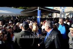 Λαμία: Τι ζήτησε η μάνα με τα δυο μωρά από τον Καμμένο (ΒΙΝΤΕΟ)