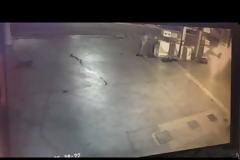 Βίντεο ντοκουμέντο: Οι δράστες στην Ανάβυσσο τοποθετούν τον εκρηκτικό μηχανισμό και φεύγουν