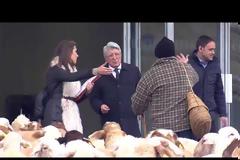 Απίθανη φάρσα με πρόβατα στον πρόεδρο της Ατλέτικο Μαδρίτης! [video]