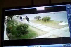 Πρώην μοντέλο πυροβολείται στο κεφάλι την ώρα που περπατάει #showbiz #radio