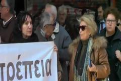 Φωτογραφίες και βίντεο της κινητοποίησης του Συλλόγου ΑΞ.Ι.Α έξω από το Υπουργείο Εργασίας
