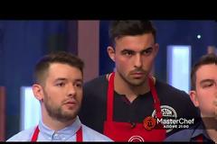Χαμός στο αποψινό #MasterChefGR!: Η αποχώρηση-βόμβα και η ανατροπή!