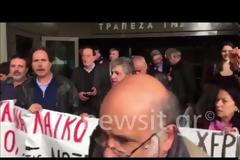 Οι πλειστηριασμοί δημιουργούν από το πρωί εντάσεις