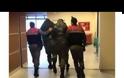 Τουρκικό σόου με την μεταφορά των Ελλήνων στρατιωτικών στο δικαστήριο (βίντεο & φωτογραφίες)